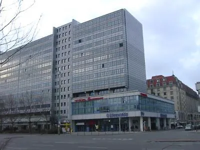 Отель Am Gendarmenmarkt 4*